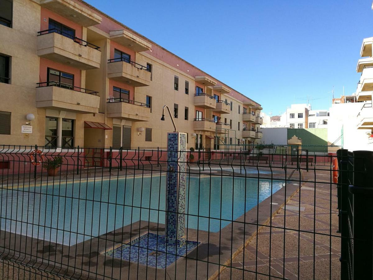Arinaga Beach & Pool Apartment Luaran gambar